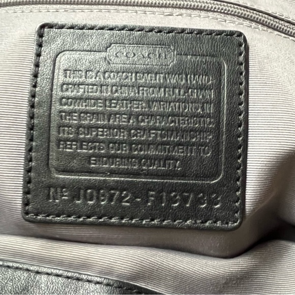 Authentic COACH Soho Large Black Pleated Tote / Shoulder Bag - Picture 4 of 13